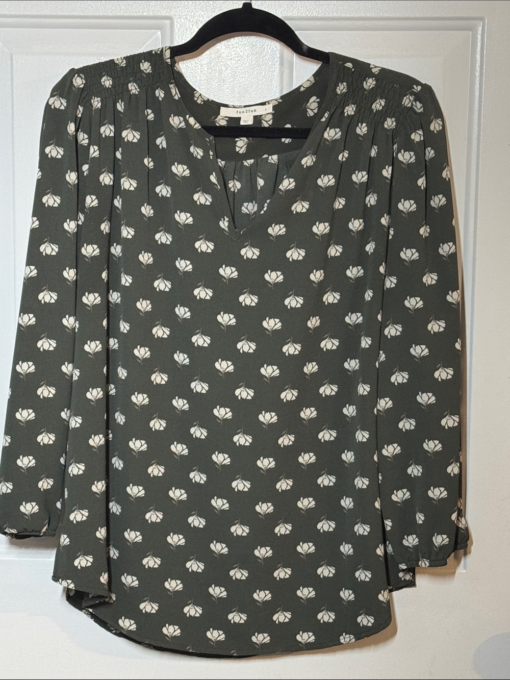 Kut from the Kloth Olive Green Floral Split-Neck Blouse